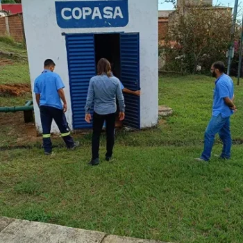 piedade-de-caratinga-instalando-equioamentos-de-intrumentacao-2.webp